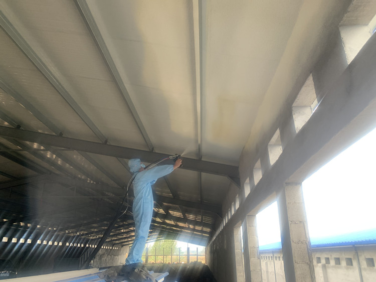 聚氨酯噴涂發(fā)泡機(jī) 聚氨酯噴涂發(fā)泡機(jī)