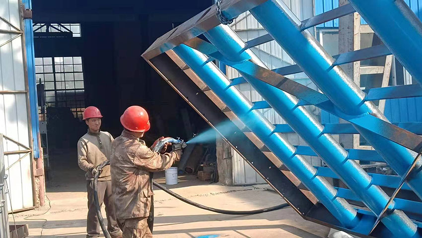 礦山設(shè)備耐磨聚脲噴涂機 礦山設(shè)備耐磨聚脲噴涂機