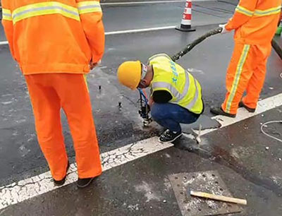 聚氨酯材料_路基填充高分子聚合物_ 高聚物注漿機(jī)-京華邦威 聚氨酯材料_路基填充高分子聚合物_ 高聚物注漿機(jī)-京華邦威