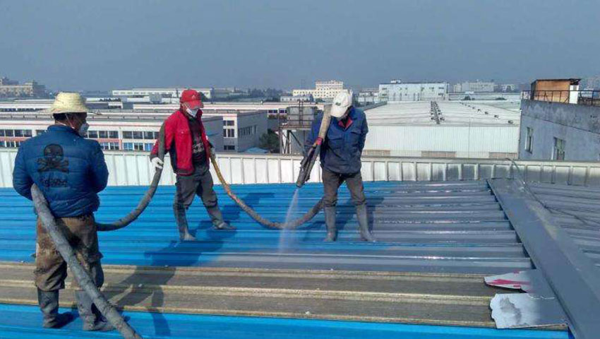 噴涂聚脲涂料(聚脲噴涂機(jī))在彩鋼瓦中的應(yīng)用-京華邦威 噴涂聚脲涂料(聚脲噴涂機(jī))在彩鋼瓦中的應(yīng)用-京華邦威